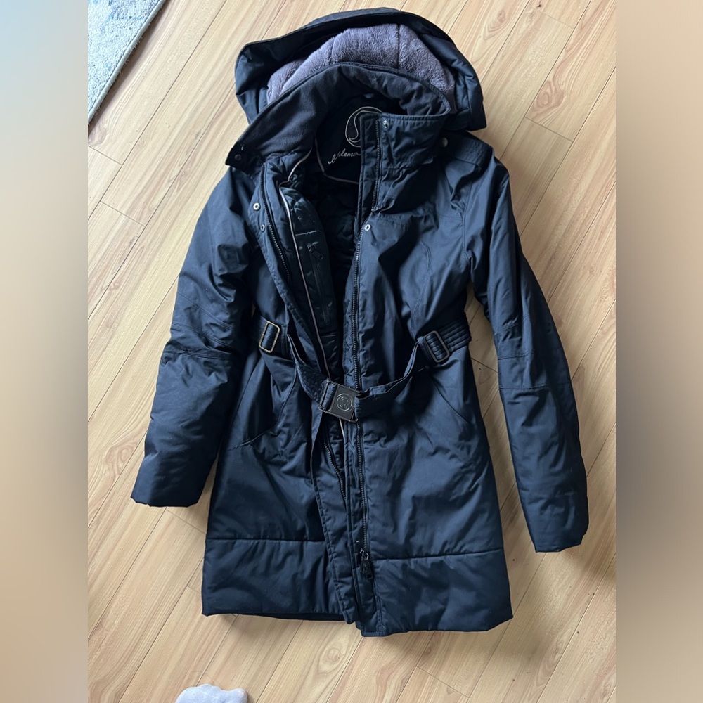 Lululemon pinnacle coat